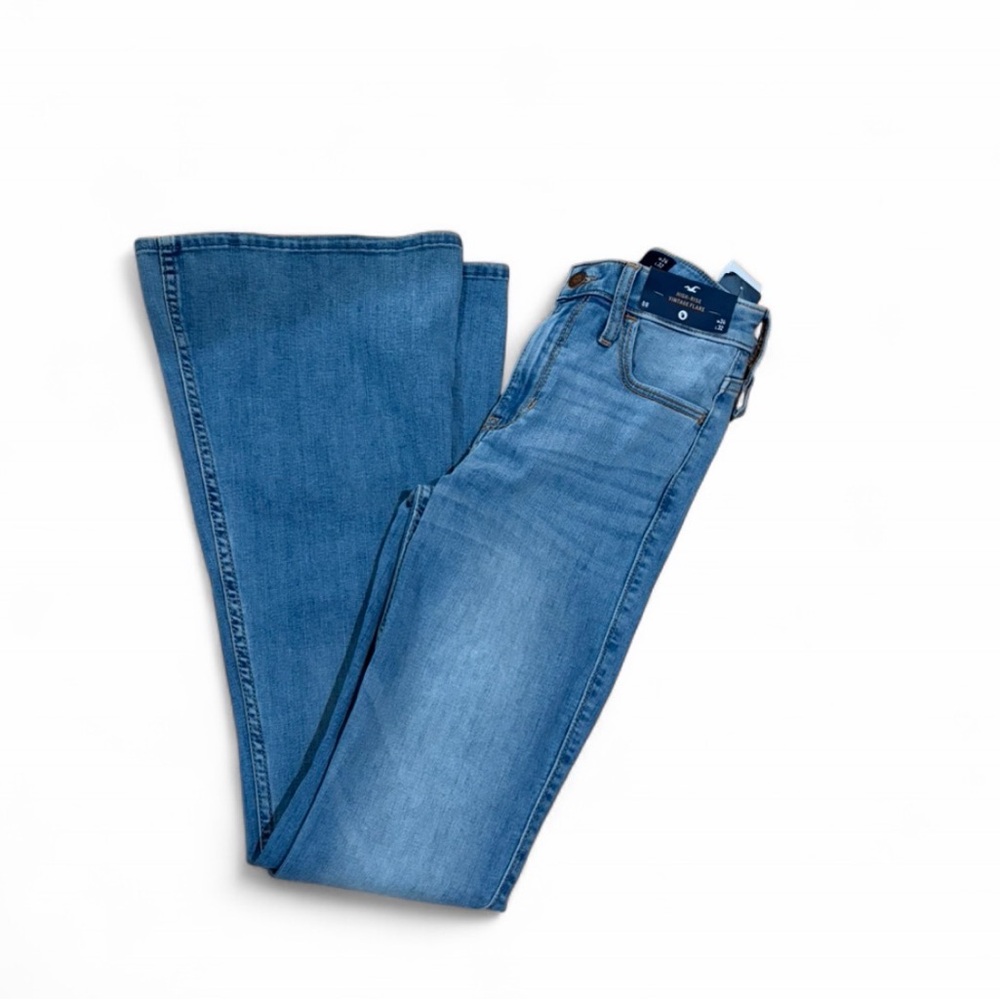 Hollister Women's Light Blue Flared Jeans